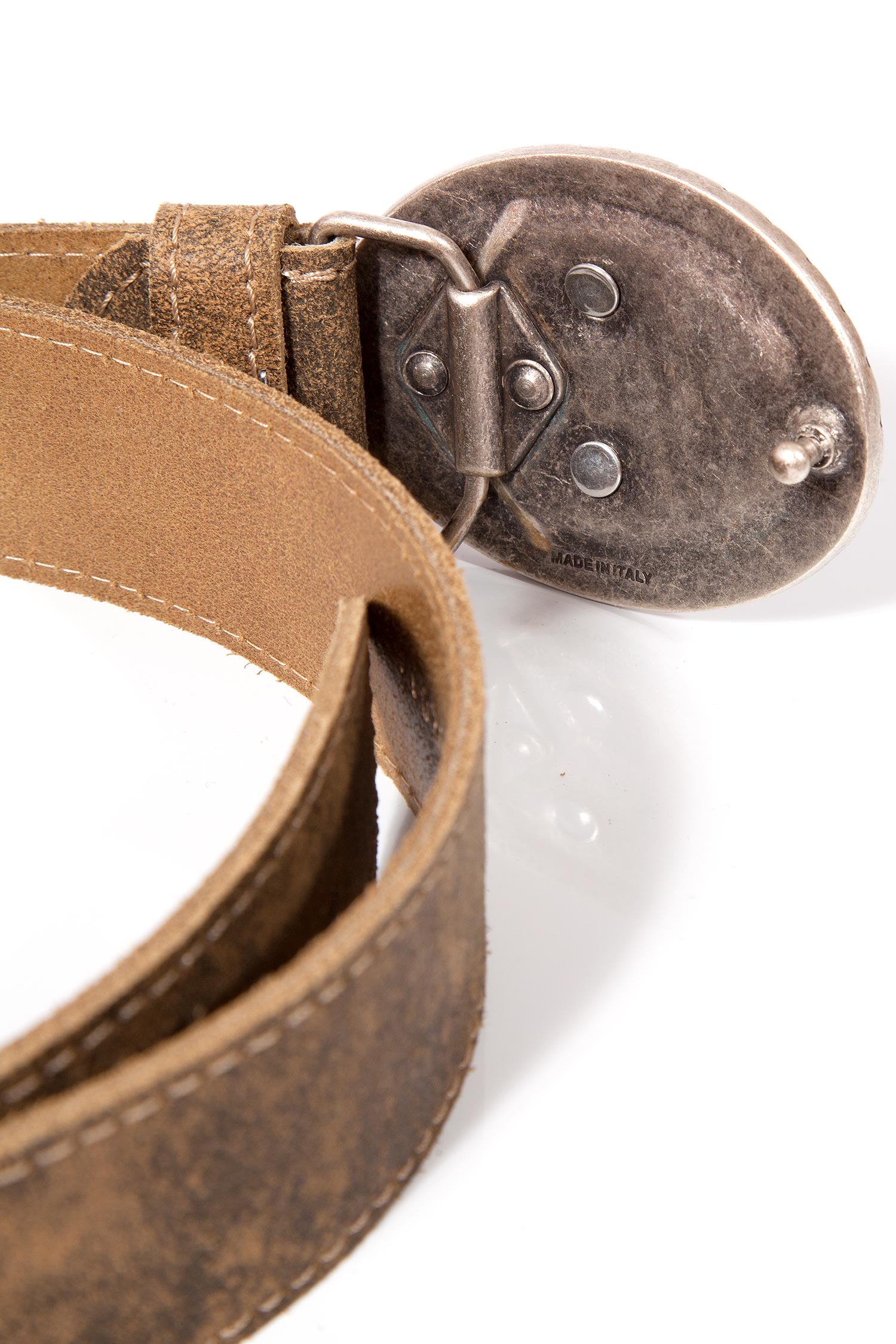 Trachtengürtel für Herren aus Leder in braun Detail