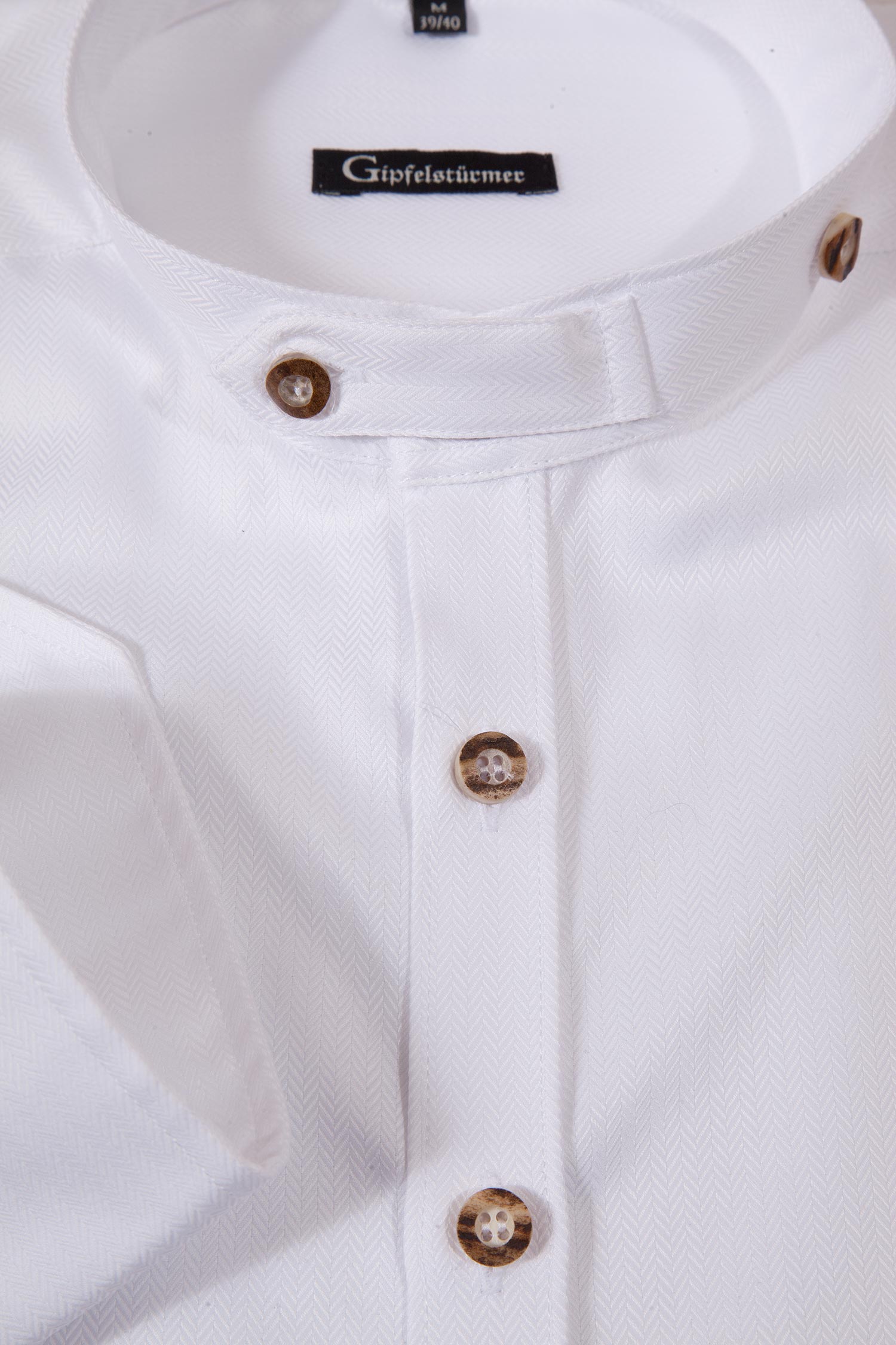Herren Trachten Hemd in weiß mit Fischgrät Muster Detail 