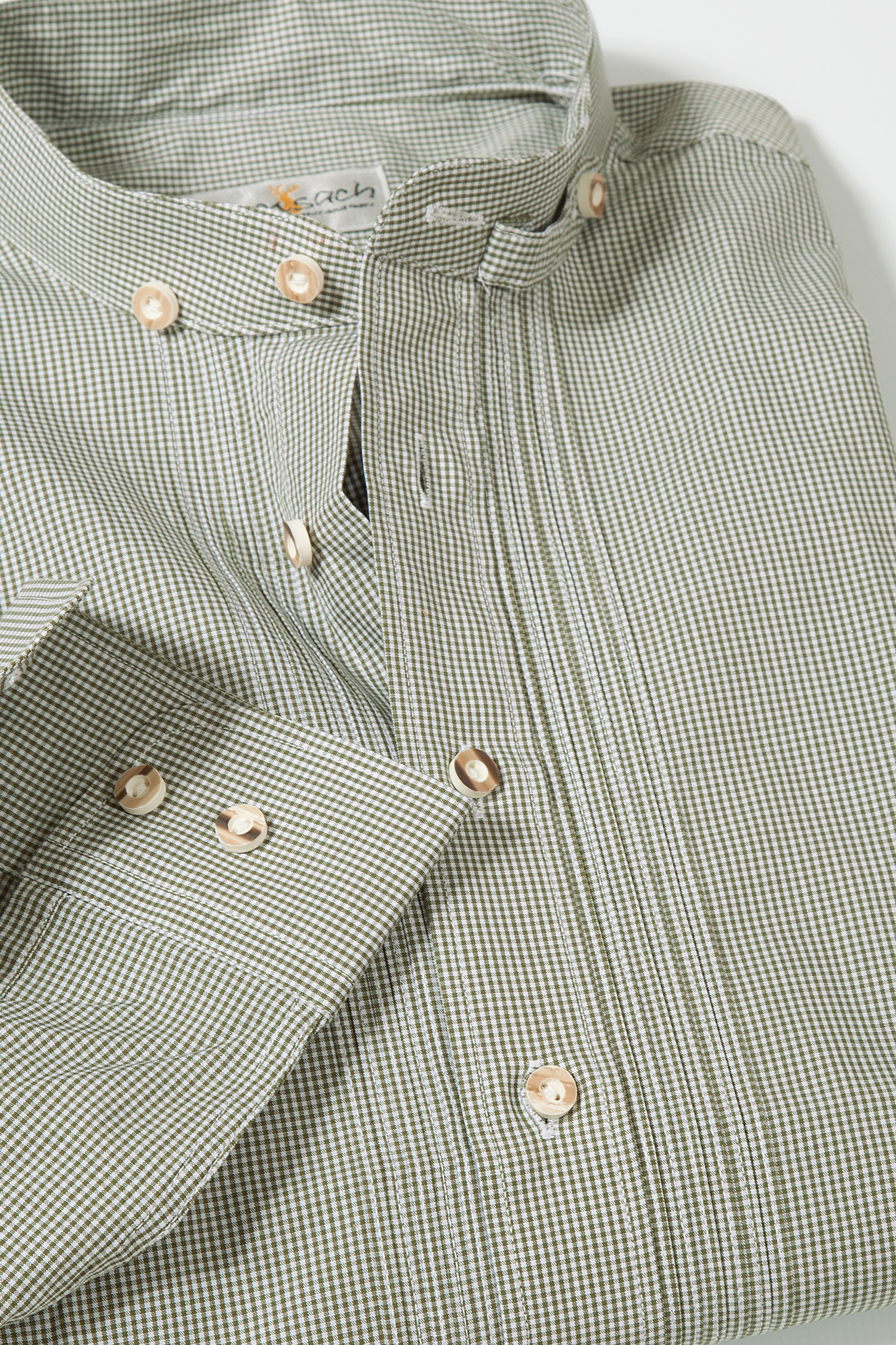 Trachtenhemd klein kariert in Slim Fit oliv Detail