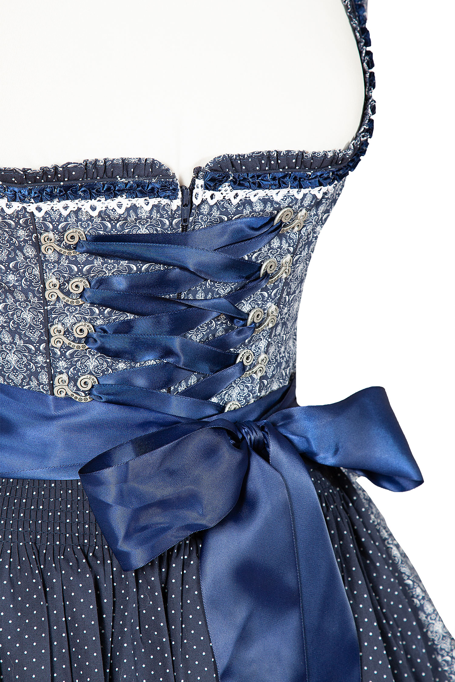 Dirndl in dunkelblau mit vielen Details von Happy Dirndl - Detail Mieder