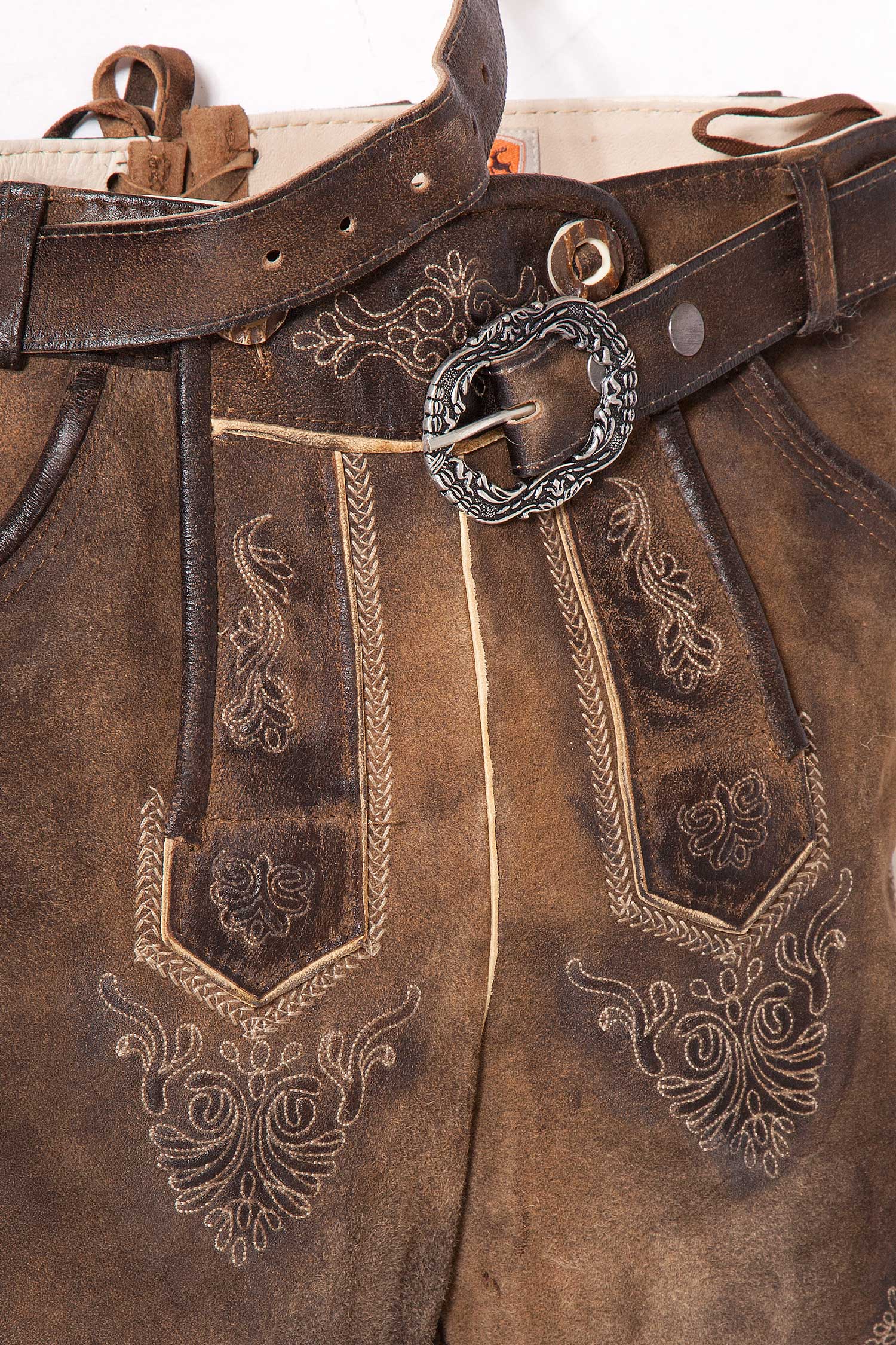 Kurze Lederhose für Kinder in braun antik Latz