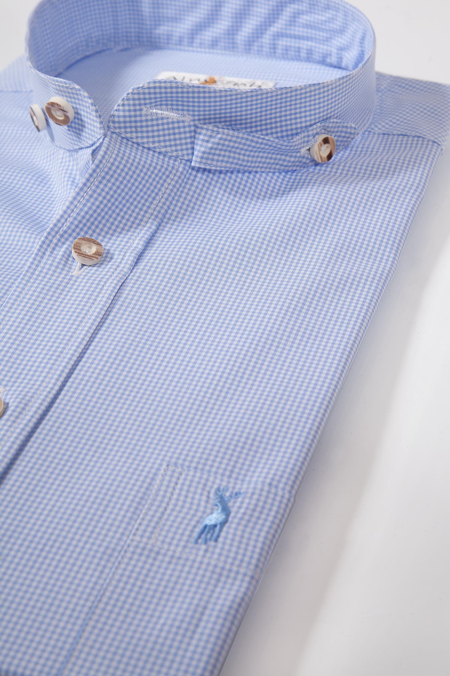 Trachtenhemd mit Stehkragen von Almsach in hellblau Kragen