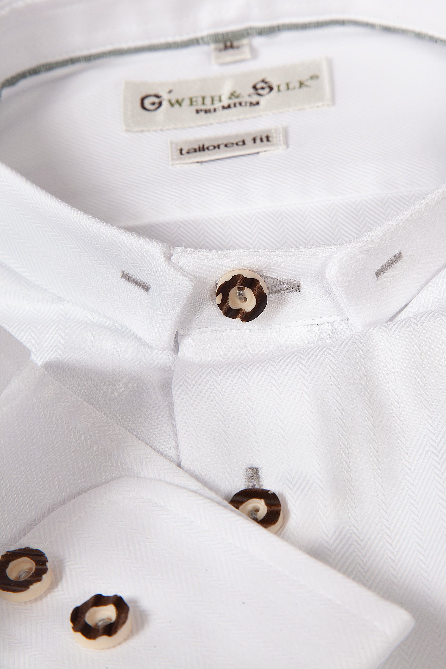 Trachtenhemd Traunsee in weiß mit Stehkragen Detail Kragen